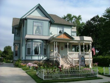 Our Port City Victorian inn, Bed & Breakfast