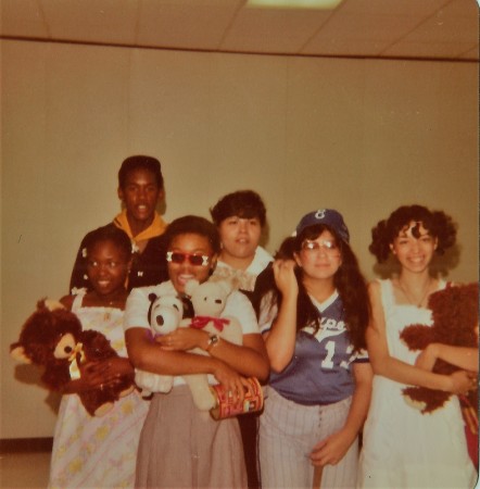 Gloria Davis' Classmates profile album