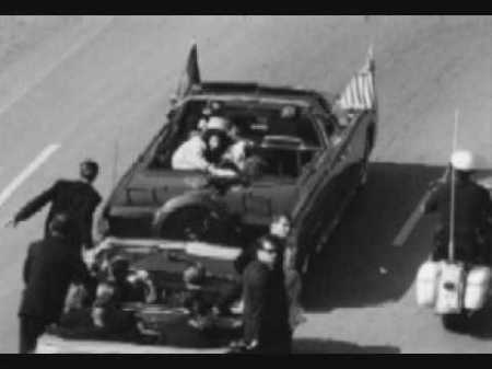 Secret Service Reacting to JFK Assassination