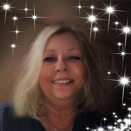 Lynne VonSchmittou's Classmates® Profile Photo