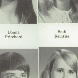 Robin Reynolds' Classmates profile album