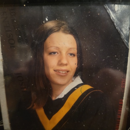 Vicki Roberts' Classmates profile album