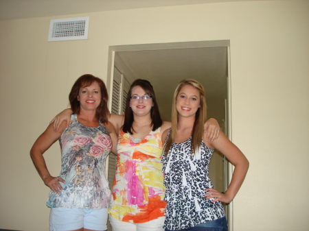 Daughter and Granddaughters in Key West