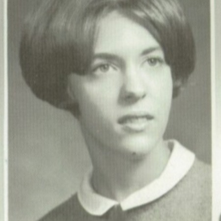 Janet Reynolds' Classmates profile album