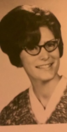 Sandra Davis' Classmates profile album