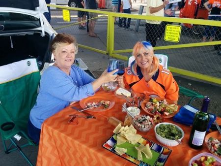 2014 - Broncos Tailgating