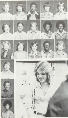 Robin Tipton's Classmates profile album