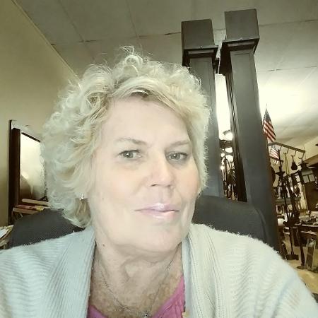Sharon Leach's Classmates® Profile Photo