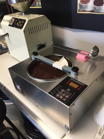 Tempering chocolate 