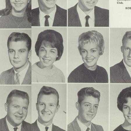 Maureen Paul's Classmates profile album
