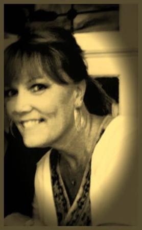 Linda McKenna's Classmates® Profile Photo