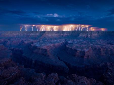 just a nice pic would have loved to have been there to hear the thunder!!!