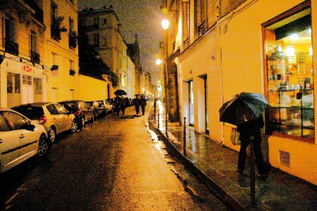 Rainy night in the Marais, Paris - 9/13/2014