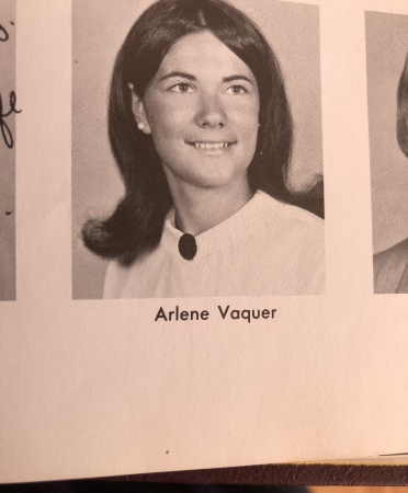 Arlene Vaquer's Classmates profile album