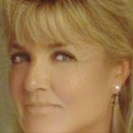 Sally Carlson's Classmates® Profile Photo