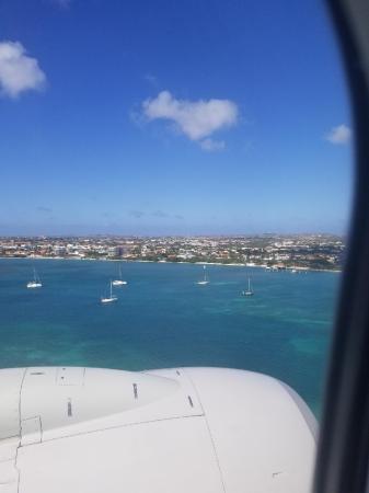 Arriving in Aruba