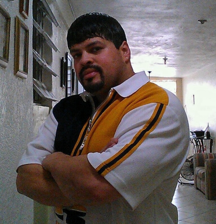 Julio Valladares's Classmates® Profile Photo
