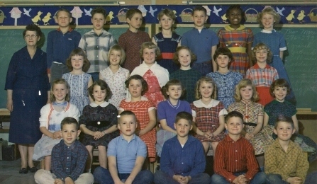Class 1970 1st-6th Grade Class Pictures