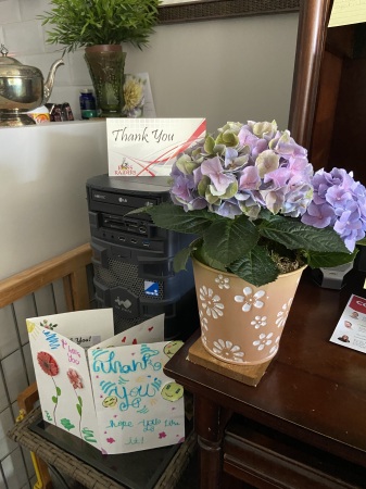 Flowers&sweet notes for reading buddy Voluntee