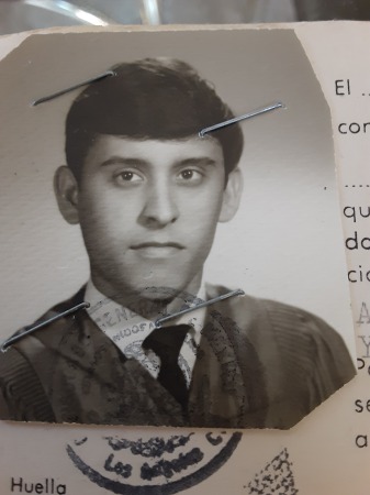 Roberto Rivas' Classmates profile album