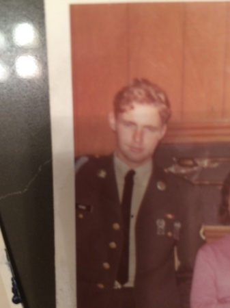 Kenneth Robert Bond's Classmates profile album