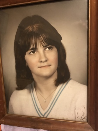 Betty Null-Jolly's Classmates profile album