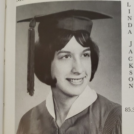 Linda Hoskins' Classmates profile album