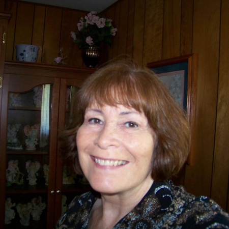 Linda Mullens's Classmates® Profile Photo