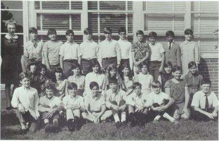 in 8th grade, 1st row ,3rd from right 
