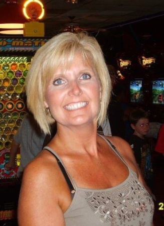 Bonnie Cobb's Classmates® Profile Photo