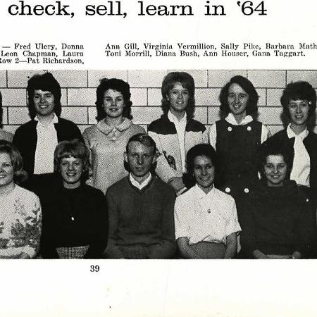 Roberta Wilson's Classmates profile album