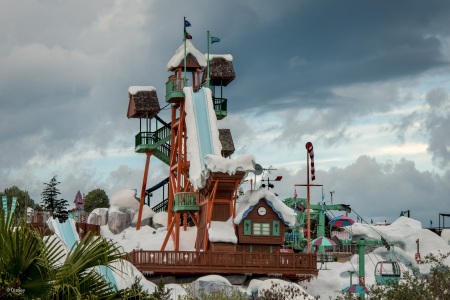 Disney's Blizzard Beach - Summit Plummet slide
