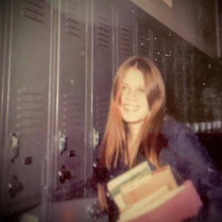 Linda Jones' Classmates profile album