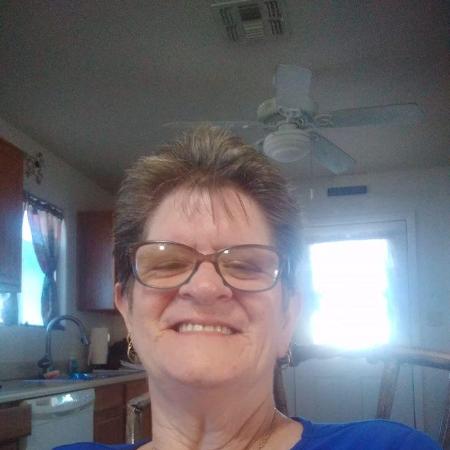 Lynne Jozwiak's Classmates® Profile Photo