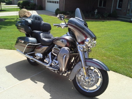 My new, HD CVO Limited