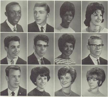 Roberta Taylor's Classmates profile album