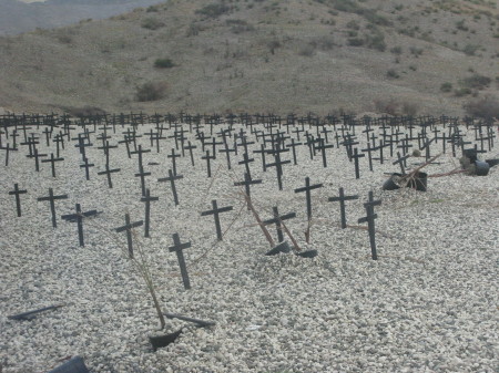 Haiti mass grave of 20-30,000