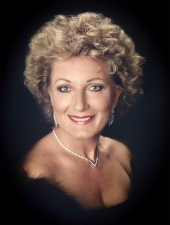 Gloria Gunton's Classmates® Profile Photo