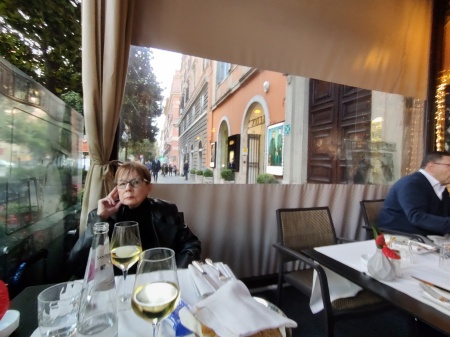 Having dinner on the Via Veneto