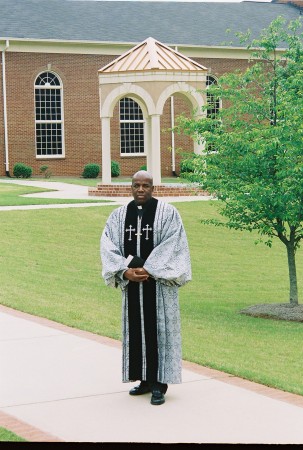 Bishop Walter Dixon's Classmates® Profile Photo