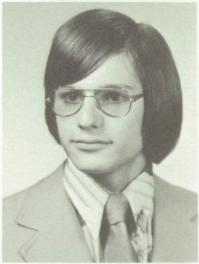 Stephen Schultz 1977 Senior picture