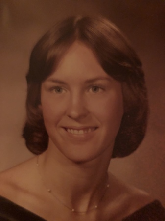 Cynthia Harris' Classmates profile album