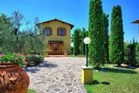 Villa View Walkway