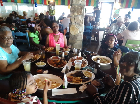 GRAD-DINNER, DEJA,GRANDMA, GRT GMA, GRT GRT GM