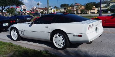 1988 35th anniversary Vette