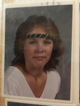 Shari Hoskins' Classmates profile album