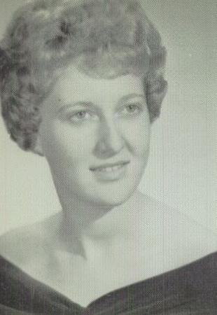 Betty Thomas' Classmates profile album