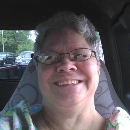 Linda Robbins's Classmates® Profile Photo