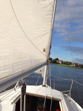 Raintree Lake, Sailing Hunter 19, Summer 2015