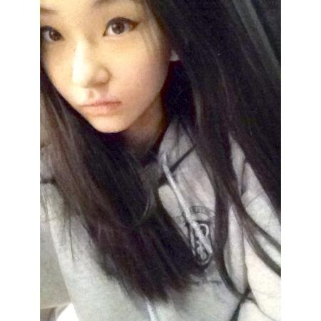 Linda Zhu's Classmates® Profile Photo